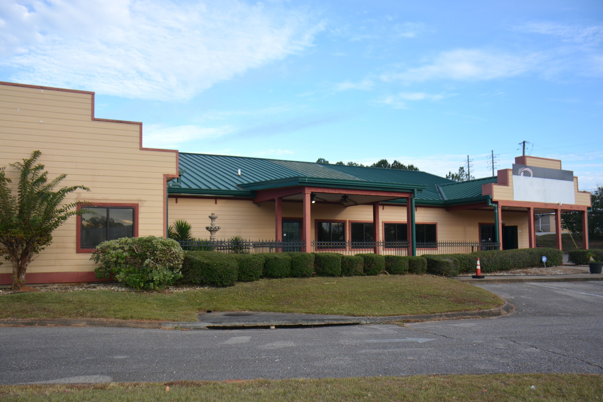 17274664684-N-Pointe-Pky-Enterprise-AL-Building-Photo-33-LargeHighDefinition.jpg