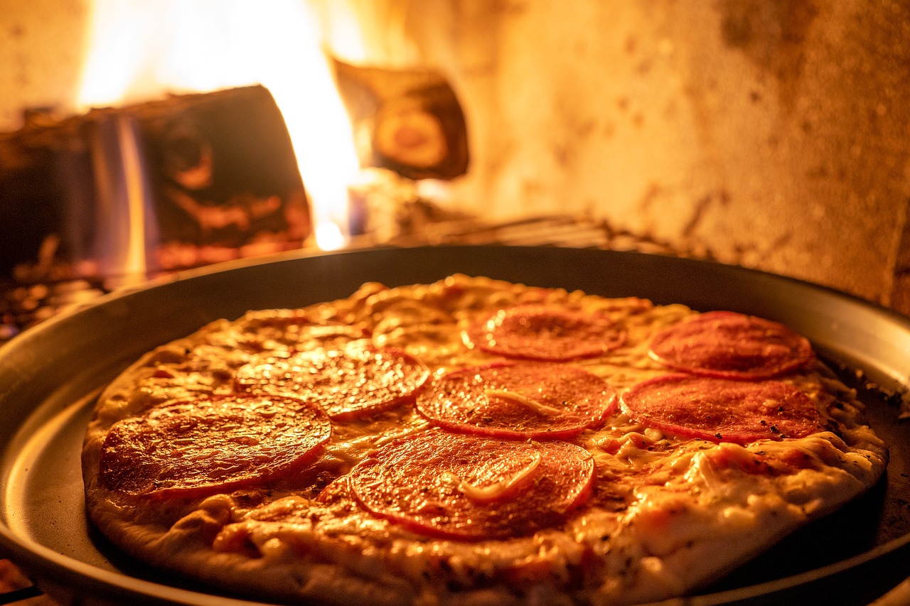 1736785165salami-pizza-6593465_1280.jpg