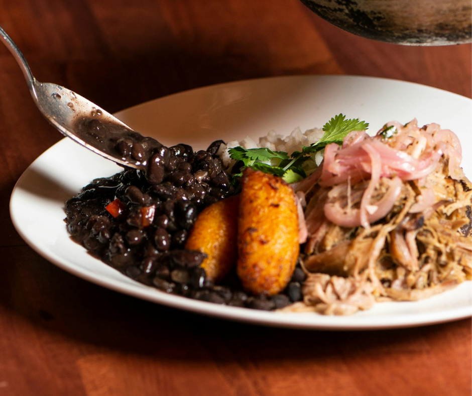 1745599001BuyaRestaurant(9).png