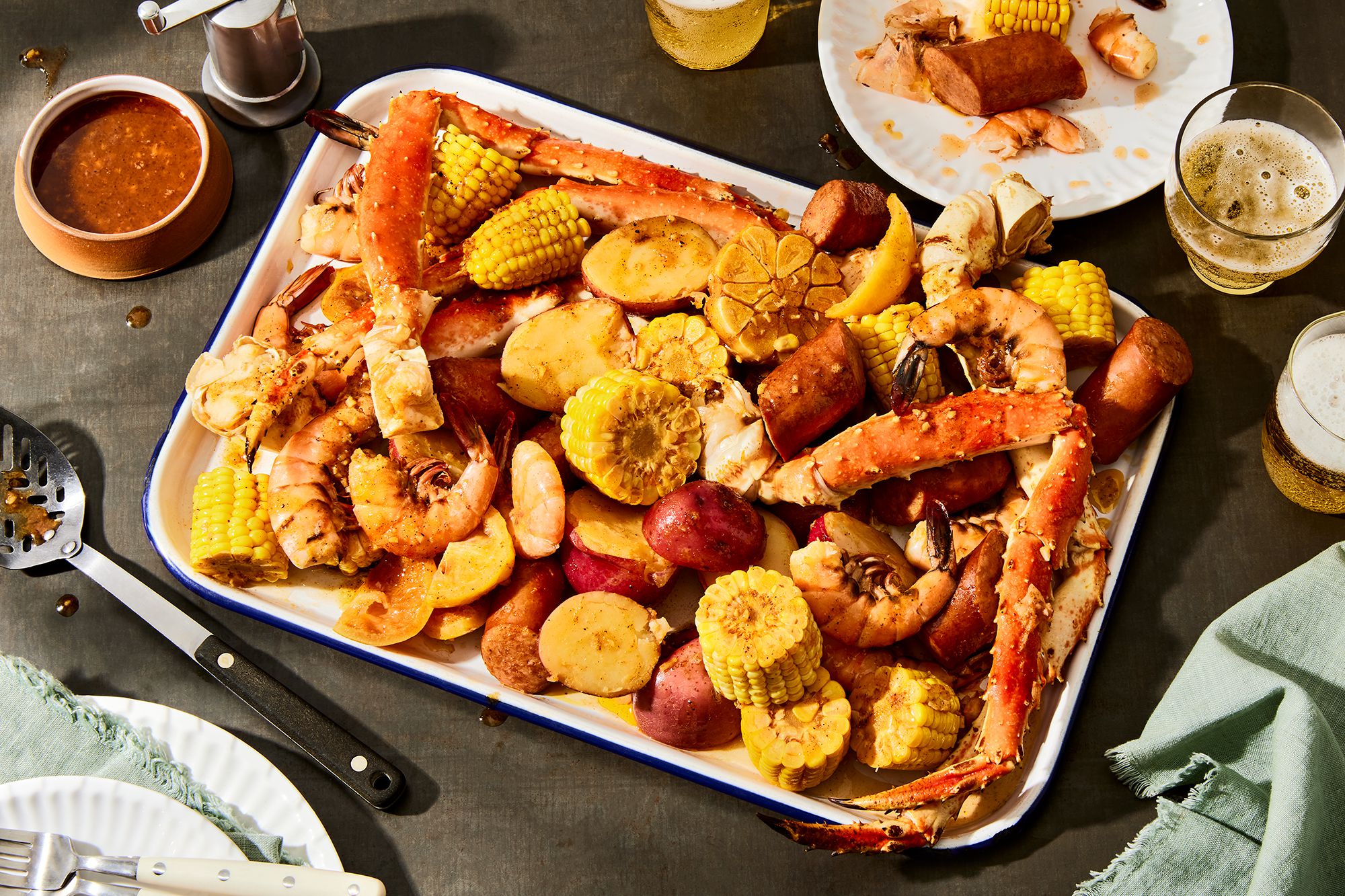 176844296306d5231d-d35b-4d23-9e19-07eafdbd9d1e--2022-0209_sponsored_zatarains_recipe_cajun-seafood-boil_3x2_not-branded_rocky-luten_015.jpg