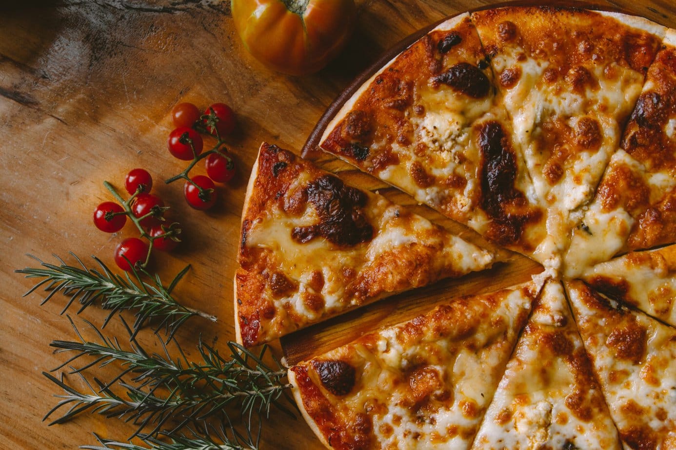 1775047740NEw-ENgland-Greek-pizza-scaled.jpg