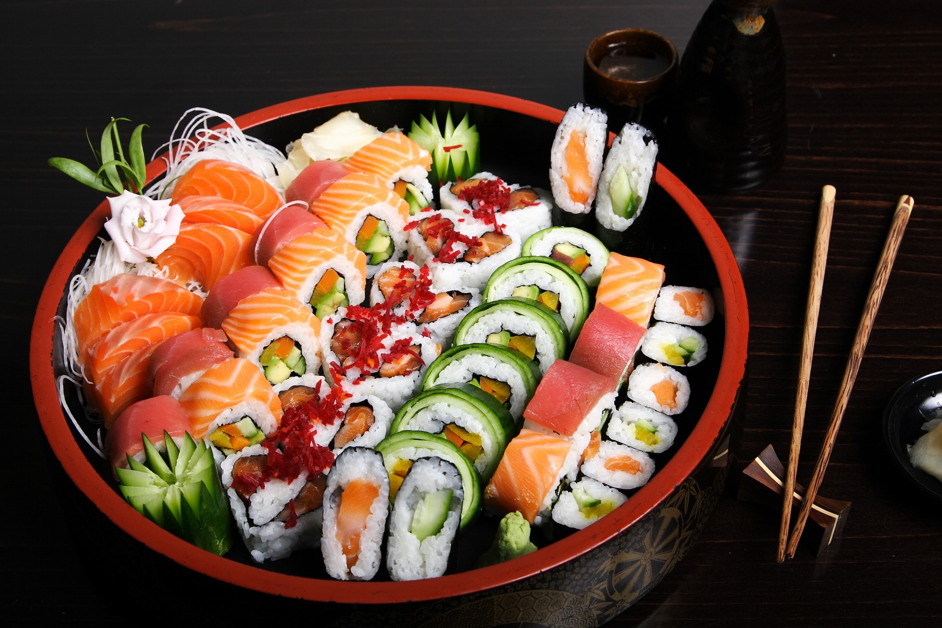 1785854642designdrawartes-sushi-5002639_1920.jpg