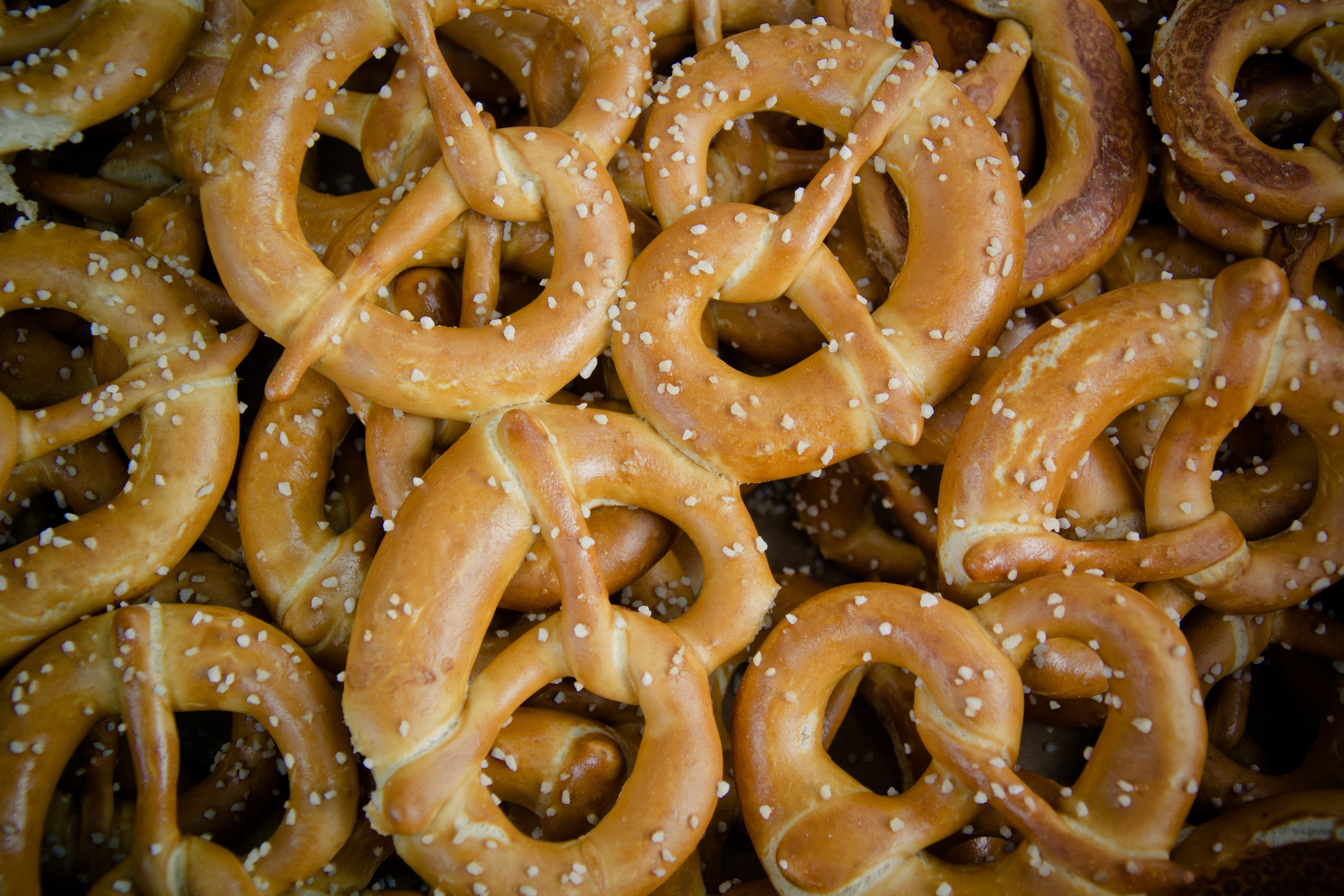 1790201738theujulala-pretzels-1467658.jpg
