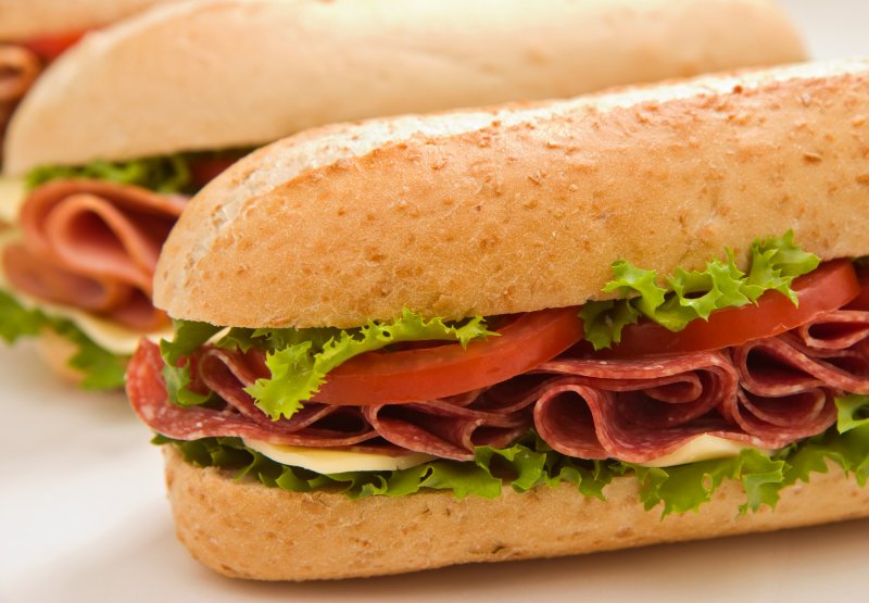 31653-italian-sandwich_13499368.jpg