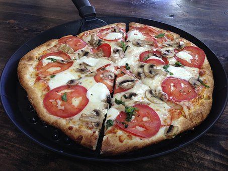 68980-pizza-2368210__340.jpg
