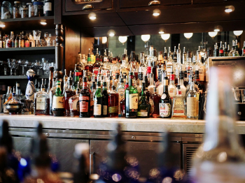 _2018-10-12_14_19_alcoholic-beverages-1845295_1280.jpg