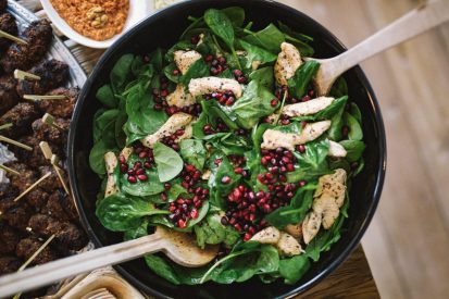 _2020-06-24_09_47_spinach-pomegranate-and-chicken-salad-413x275.jpg