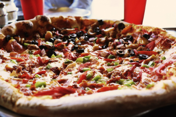 _2022-03-11_15_21_pizza-gb66aeb000_1920.jpeg