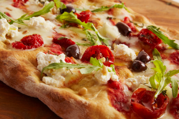 _2022-03-18_17_17_pizza-g674f1a135_1920.jpeg