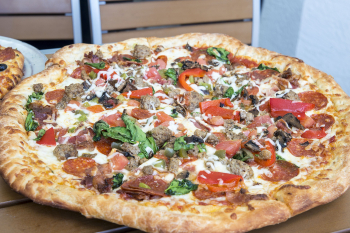 _2022-11-16_08_19_pizza-g5181c9559_1920.jpg