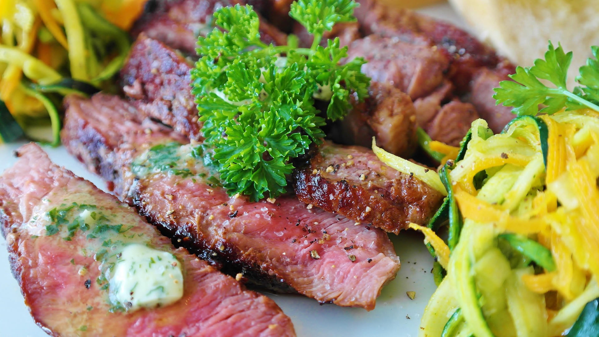 ritae-steak-3640560_1920_1792428201.jpg